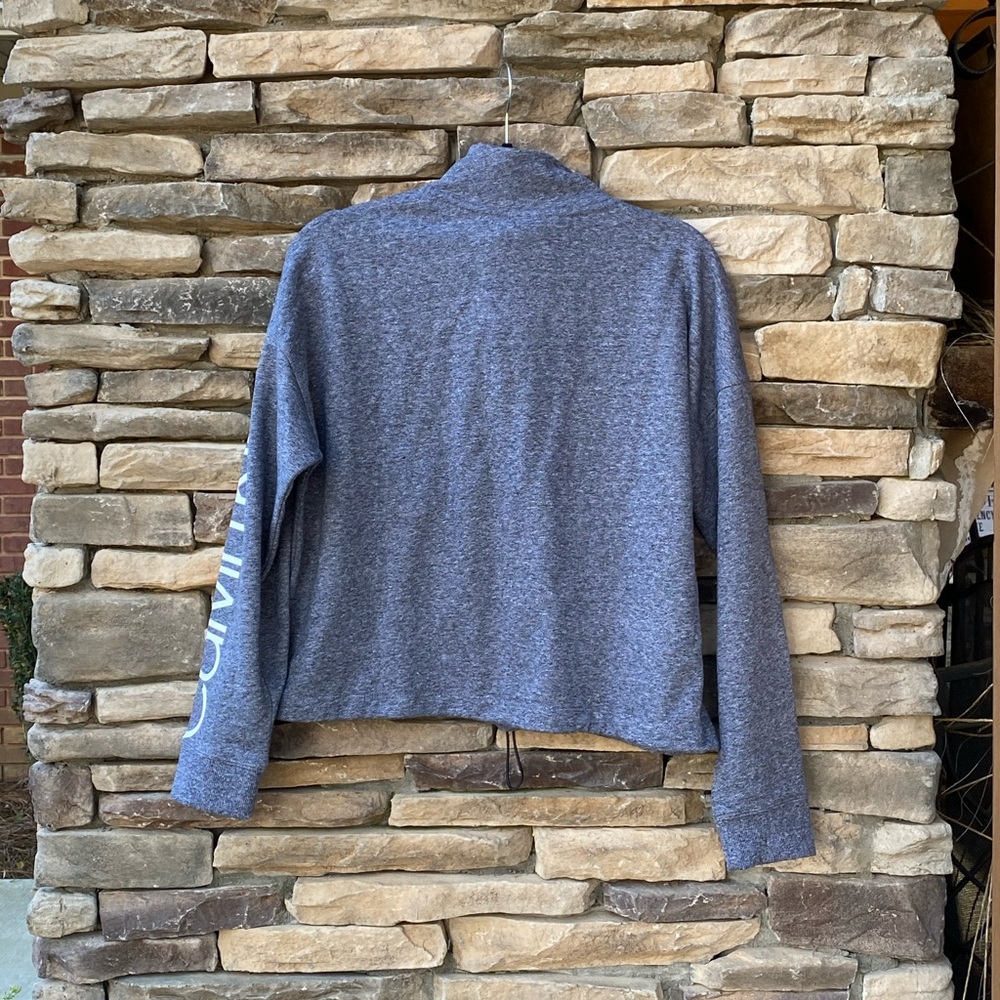πNWTπ (S,M,XL) Calvin Klein Cropped Sweatshirt - Picture 3 of 7